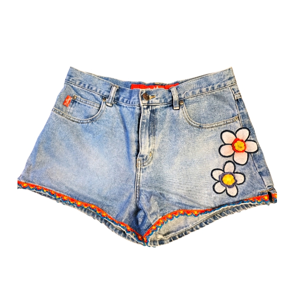 Vintage Y2K Beware Of Outlaw Imposters Floral Embroidered Denim Jean Shorts Sz 9